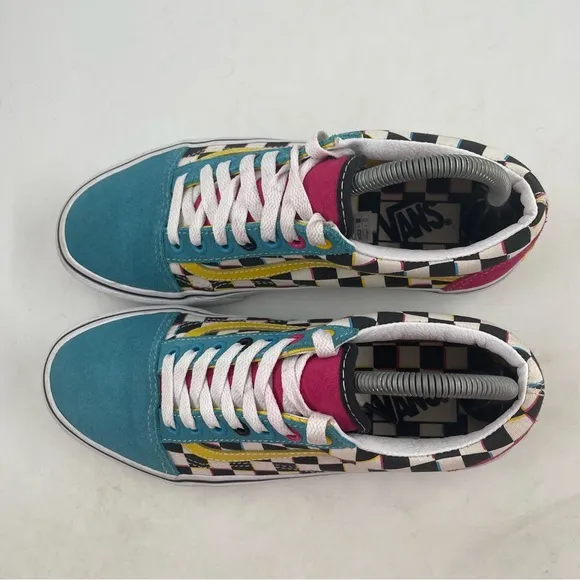 👞 Vans Unisex Old School Look Saved by the Bell Checker Suede Blue Pink Sneaker
