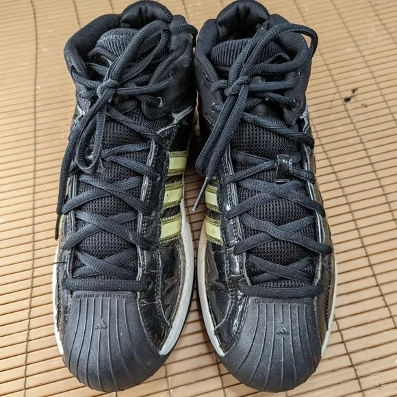 Adidas Pro Model - Men’s Size 11.5. black. Athletic shoes. Basketball shoes. 402