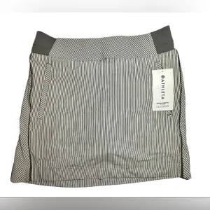 Athleta Skirt Skort Gray White Stripe Quick Dry Active Wear Tennis Walk Size 8