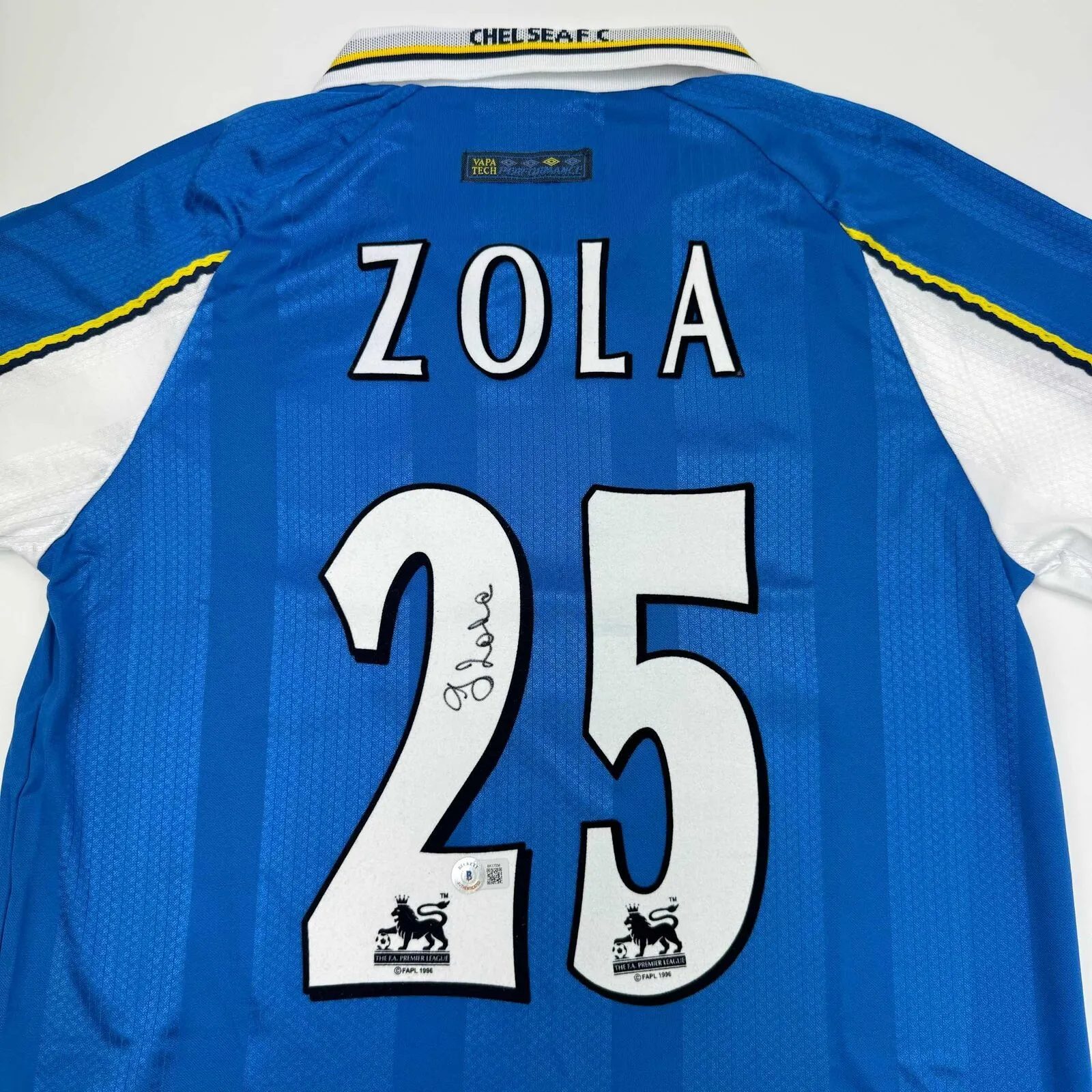 Autographed/Signed Gianfranco Zola Chelsea FC Blue Soccer Jersey Beckett BAS COA