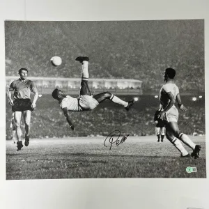 Autographed/Signed Pele Brazil Soccer 16x20 Photo Bicycle Kick Beckett BAS Auto