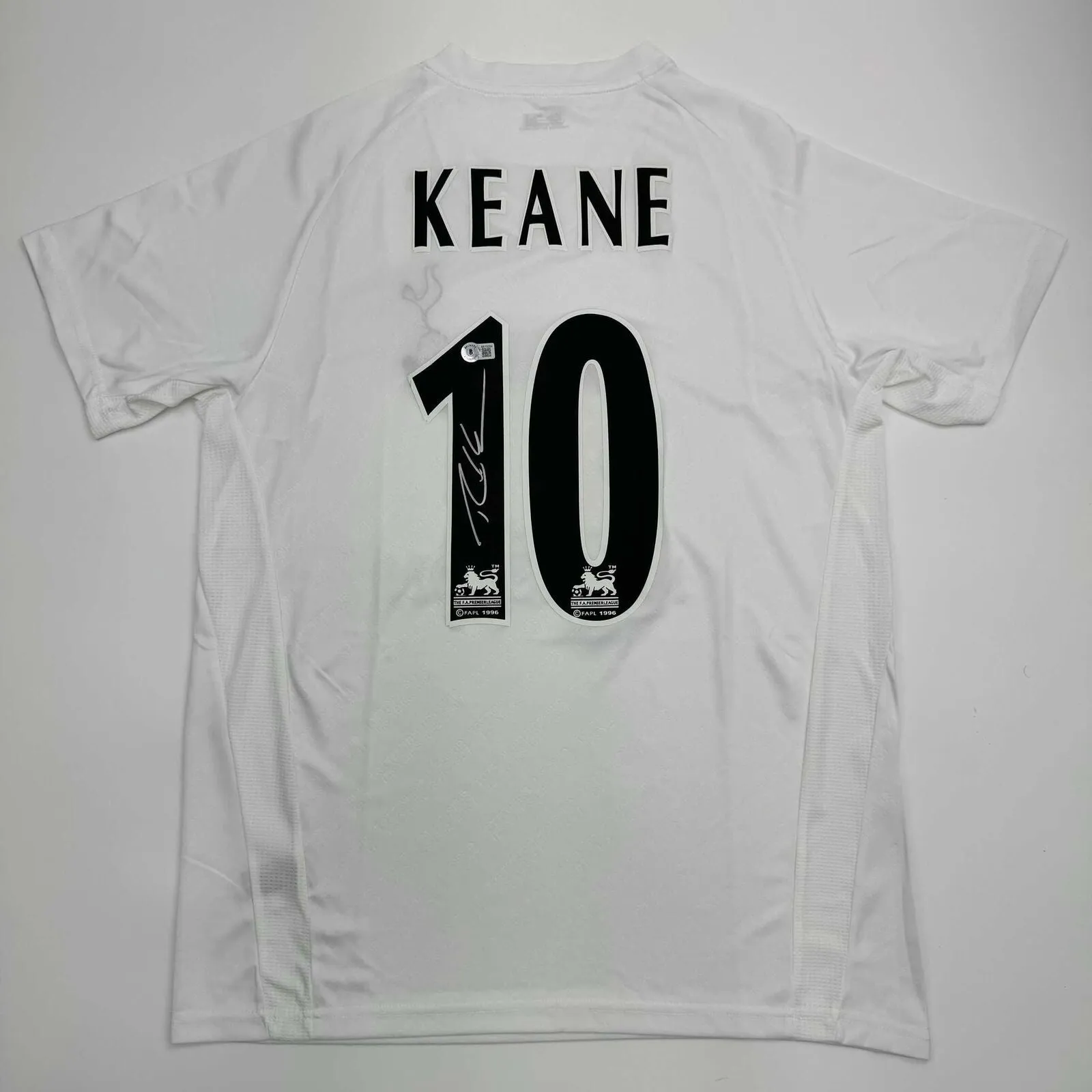 Autographed/Signed Robbie Keane Tottenham White Soccer Jersey Beckett BAS COA