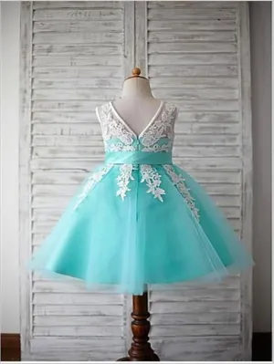 Ball Gown Tulle Sleeveless Floor Length Flower Girl Dresses With Bowknot