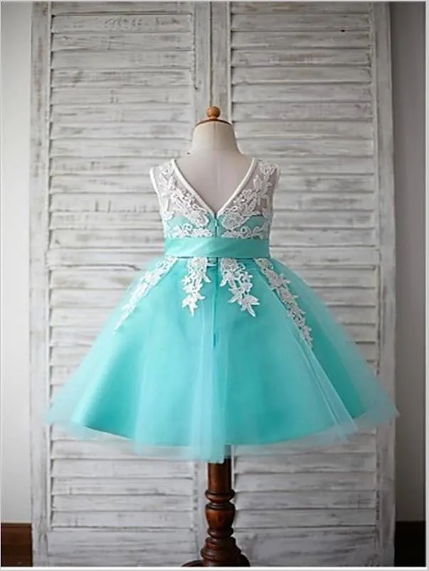 Ball Gown Tulle Sleeveless Floor Length Flower Girl Dresses With Bowknot