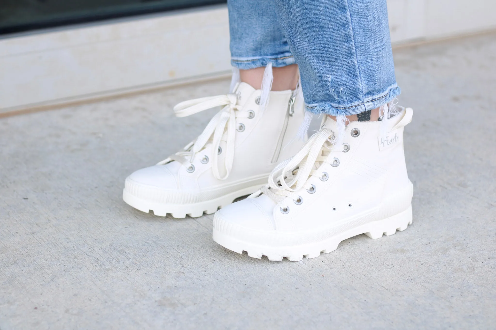 Blowfish Forever in White