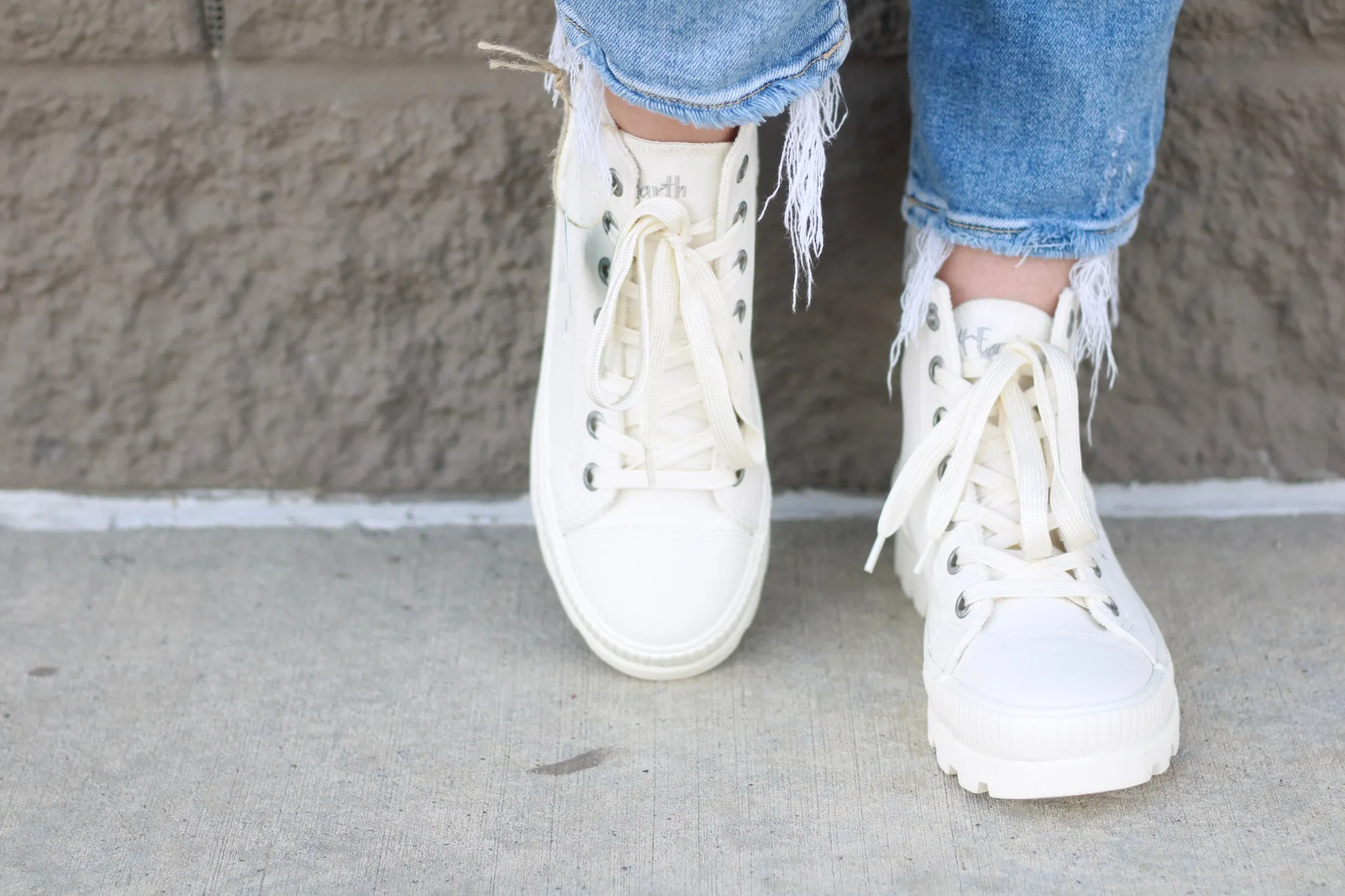 Blowfish Forever in White