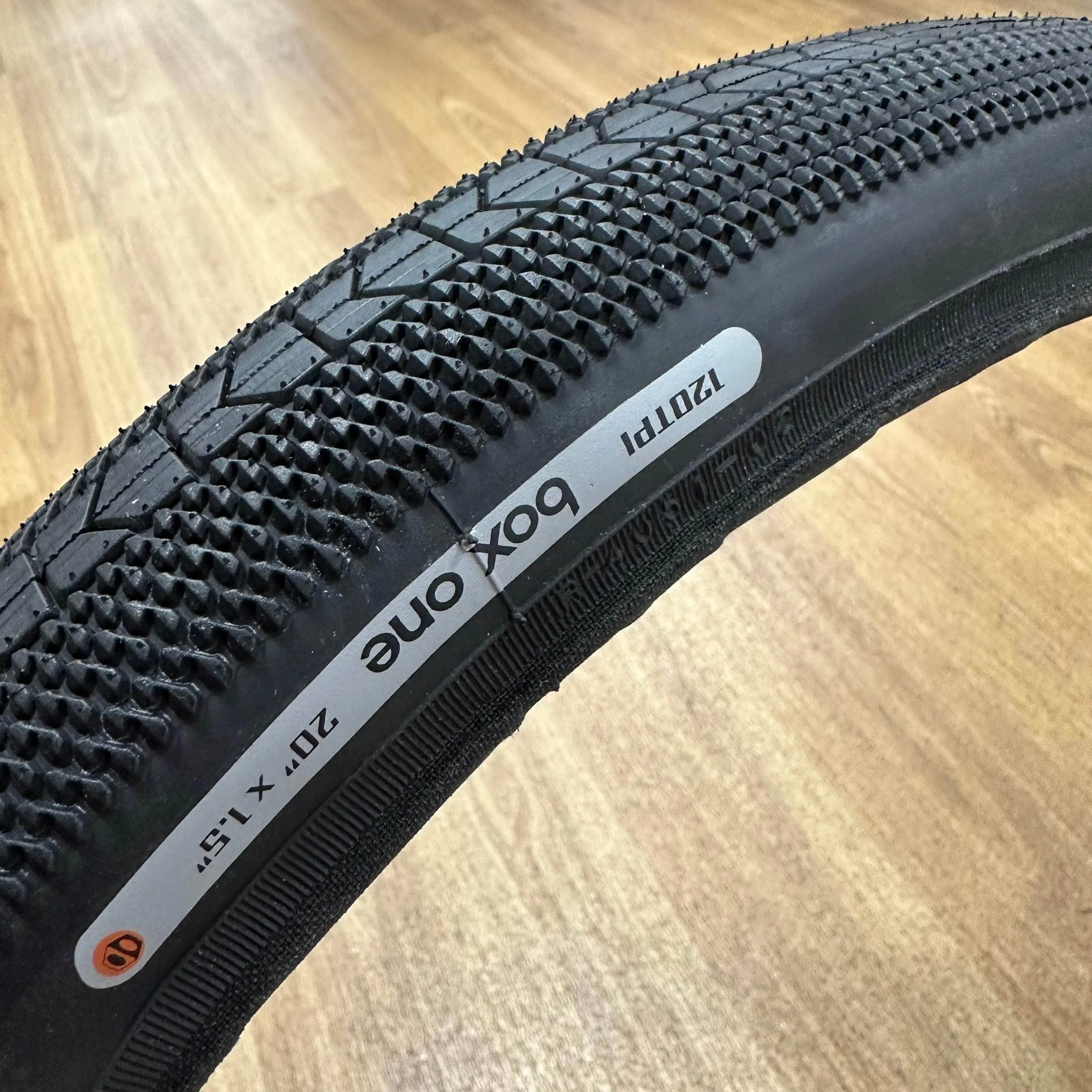 Box One Folding Race Tyre