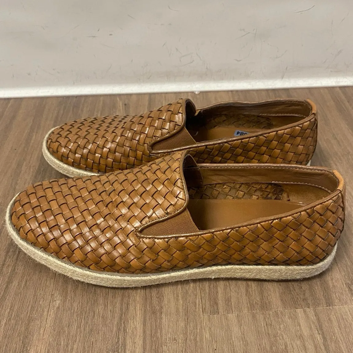 Carlos Interweave Slip On Shoes Sz 10