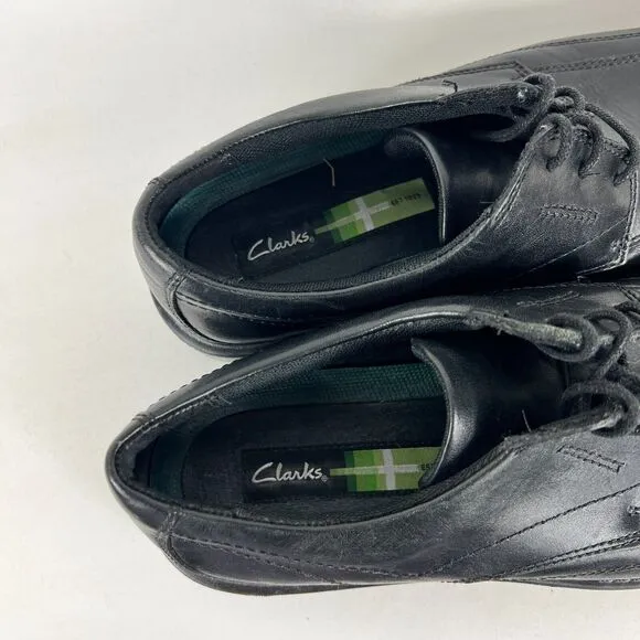 Clarks Oxford Men's 8.5 Black Leather Slip-On Low Square Toe Formal Dress Shoes