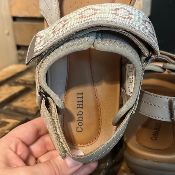 Cobb Hill Rubey Strap Women's Comfort Sandal in Dove Nubuck Size 7 NWOT