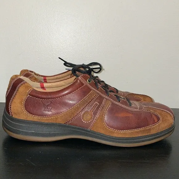 ECCO Men’s Leather Brown Yak Shoes.  Size 46.