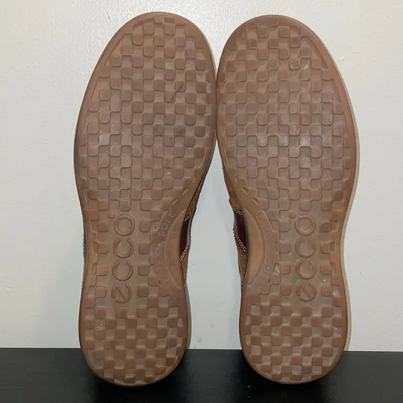 ECCO Men’s Leather Brown Yak Shoes.  Size 46.