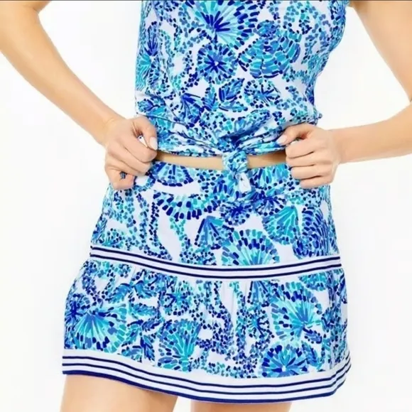 Lilly Pulitzer luxletic Dara shell me 13&quot; tennis skort blue size medium