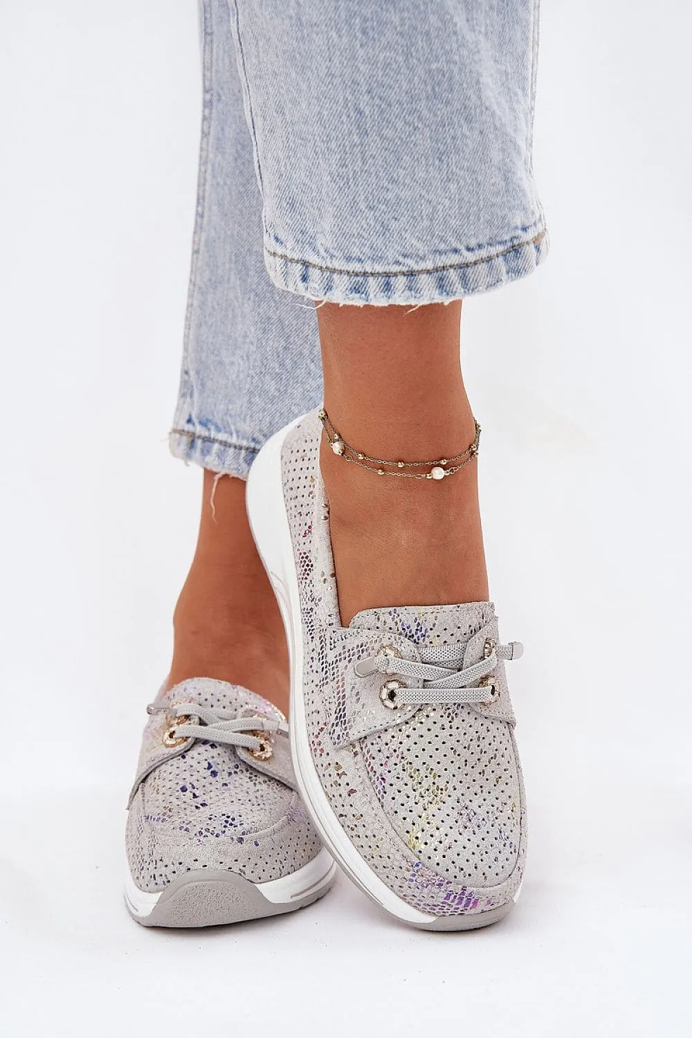 Low Shoes Step in style