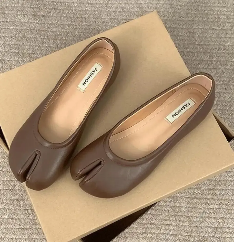 Lucy Tabi Split Toe Shoes