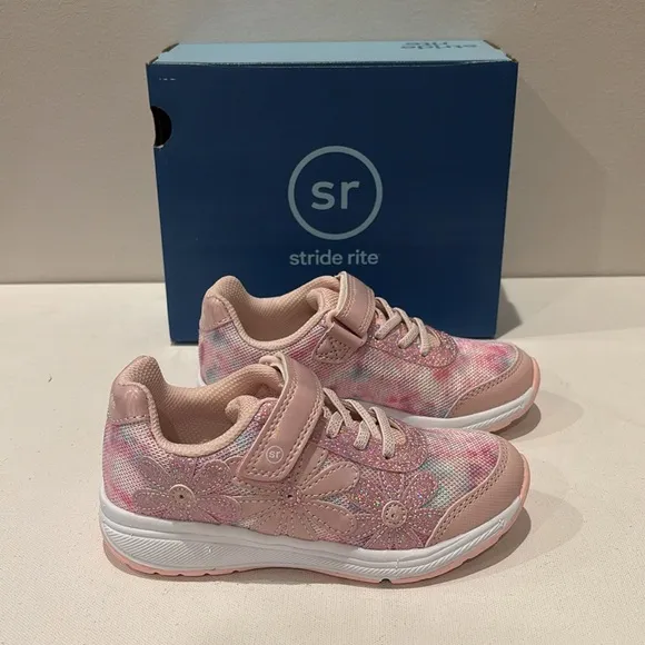 New Stride Rite Lighted Glimmer Sneaker