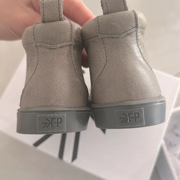 NIB Freshly Picked Blue Spruce Leon Boot Size 9