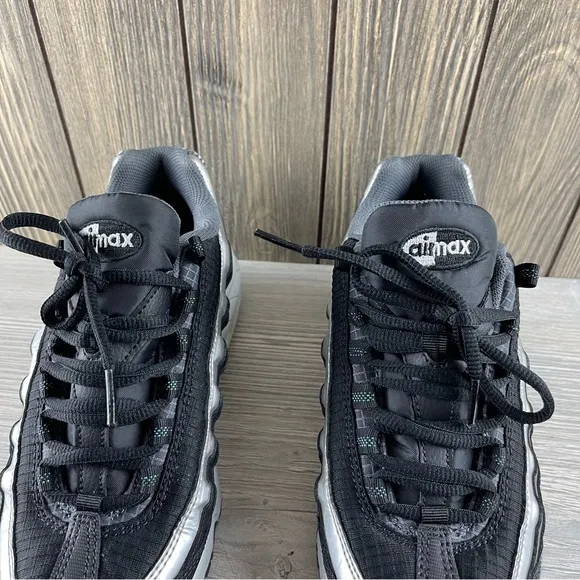 Nike Air Max 95 Shoes Black Silver Sneakers Running Shoes Boys Youth Size: 7Y