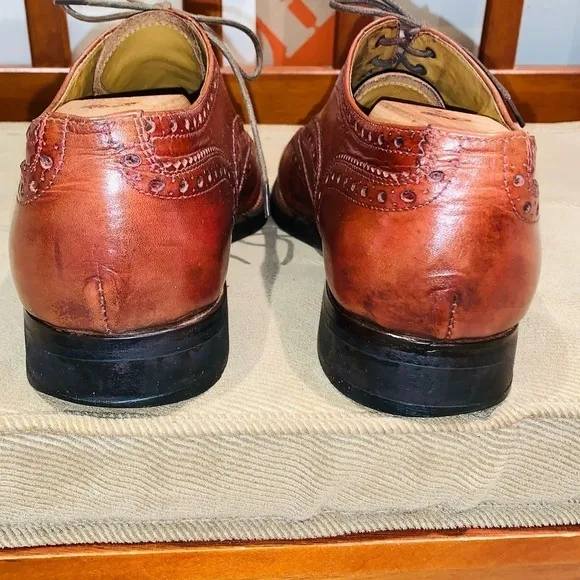 Oliver Francois Ausoni Wingtip Leather Oxfords.