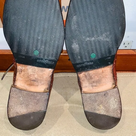 Oliver Francois Ausoni Wingtip Leather Oxfords.
