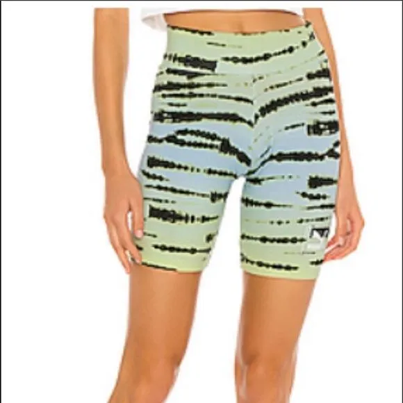 PUMA Blue Green Ombre Black Tie Dye Striped High Rise 7&quot; Biker Shorts M Gym Run