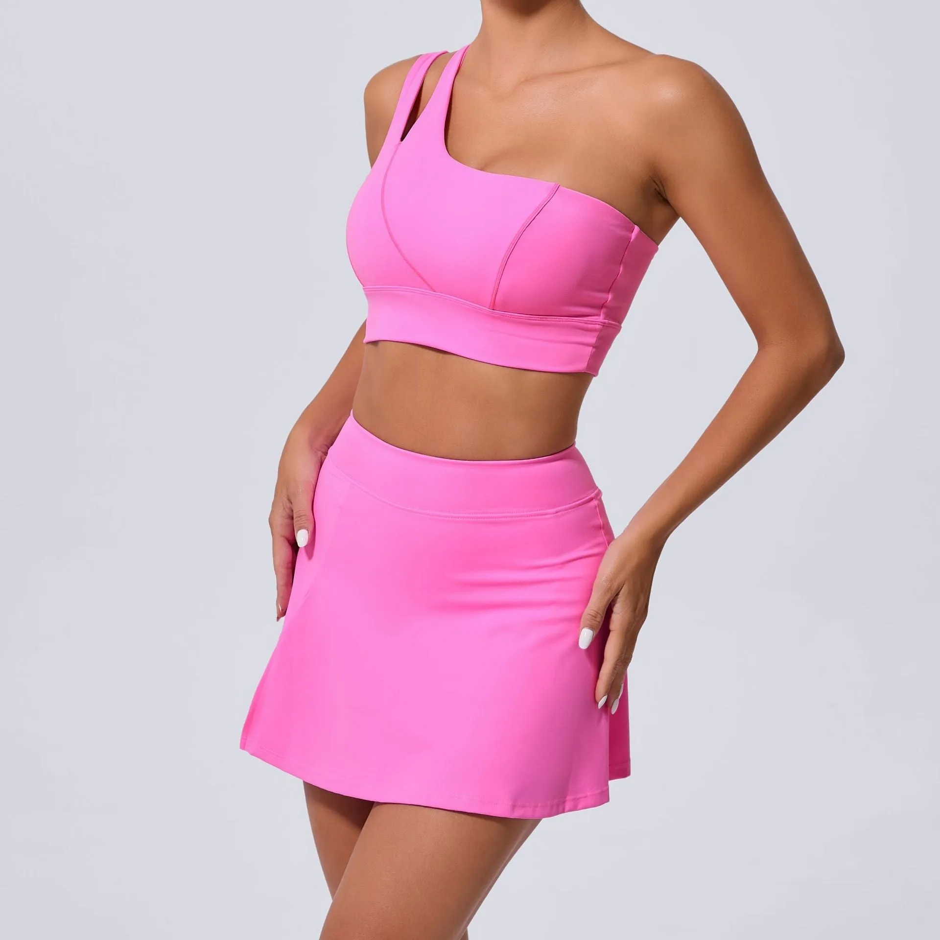 Stylish Slash Shoulder Bra and Pocket Skirt Yoga Set for Active Women
