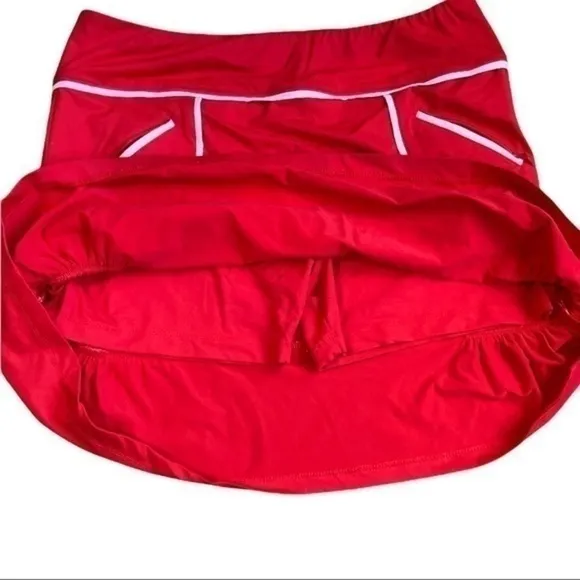 Swing dish tennis skirt size medium built-in shorts two zipper pockets red white