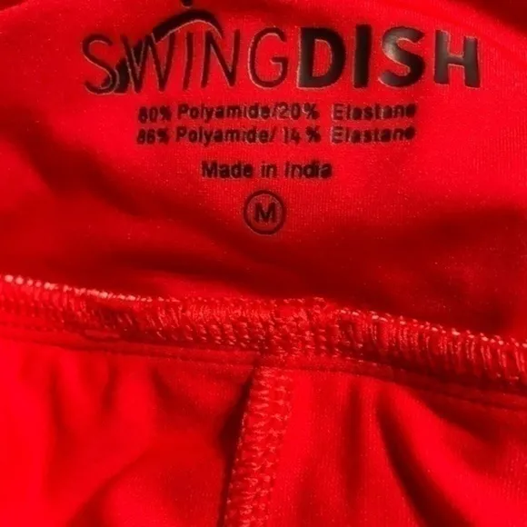 Swing dish tennis skirt size medium built-in shorts two zipper pockets red white
