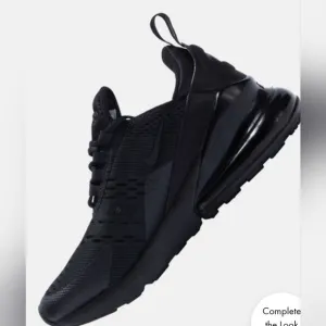 Sz 4 youth Nike Air Max 270 in black