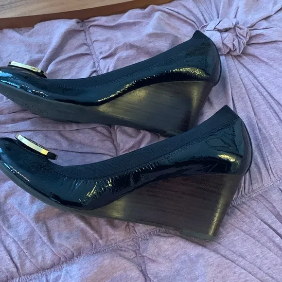 Tory Burch Caroline midwedge ‎ heels. Worn a few times. 275 retail