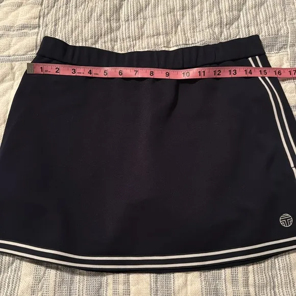 Tory Sport Tech Pique Tennis Skirt. Navy.  Size Medium.