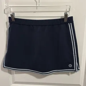 Tory Sport Tech Pique Tennis Skirt. Navy.  Size Medium.