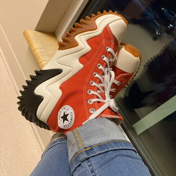 TWO PAIRS LEFT! LAST CALL! CONVERSE RUN STAR IN MANTRA ORANGE